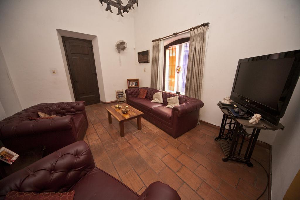 Black Cat Hostel Ασουνσιόν Εξωτερικό φωτογραφία
